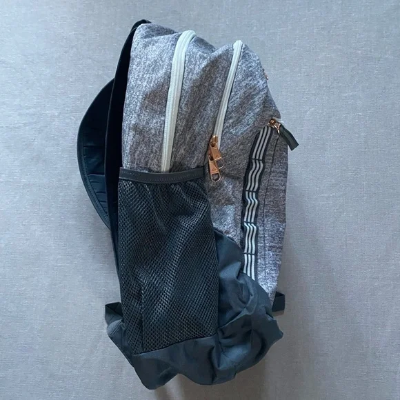 Adidas grey & white backpack. - Picture 6 of 11